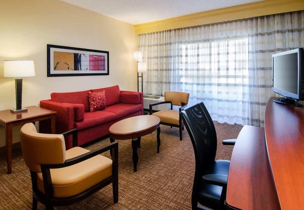 Courtyard Greenville Haywood Mall Ngoại thất bức ảnh