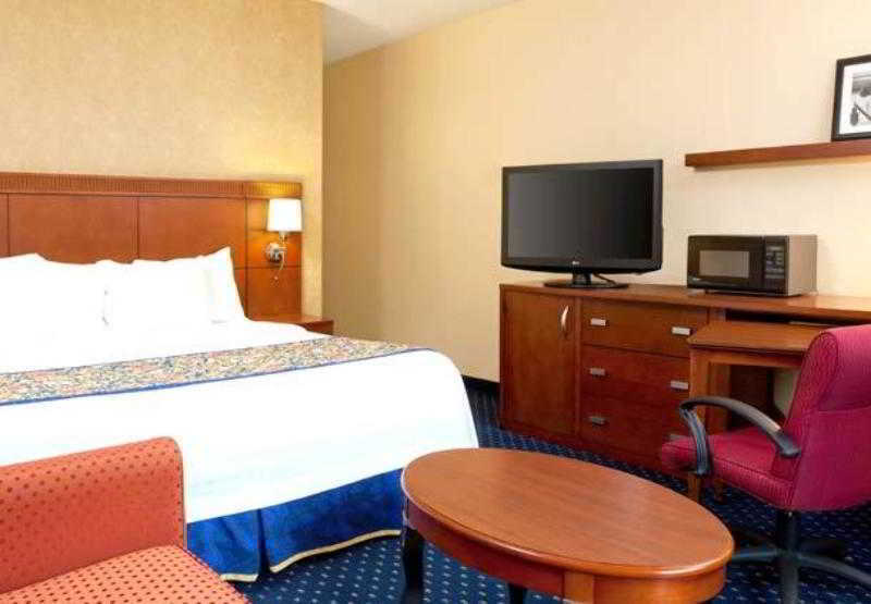 Courtyard Greenville Haywood Mall Ngoại thất bức ảnh